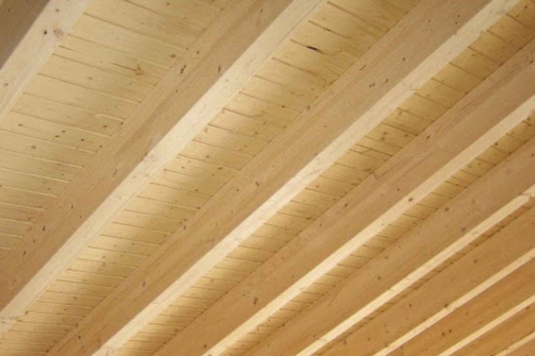 Vigas y tarima madera